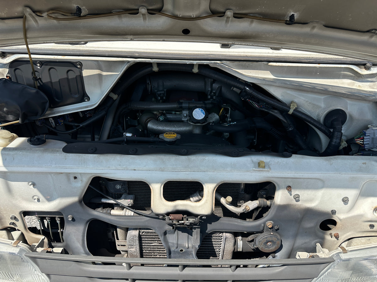 日本製ボックスバン | ディーゼル配送トラック | 日本の中古車