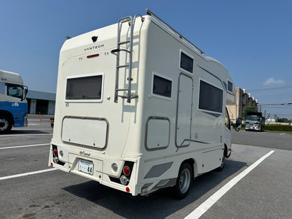 トヨタ令和2年・キャンピング車（カムロード）・7人乗り