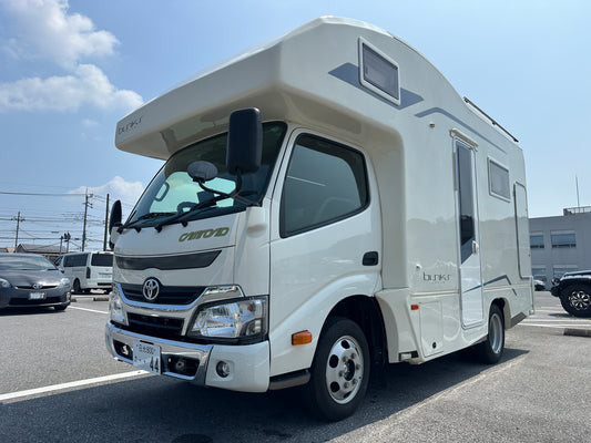 トヨタ令和2年・キャンピング車（カムロード）・7人乗り