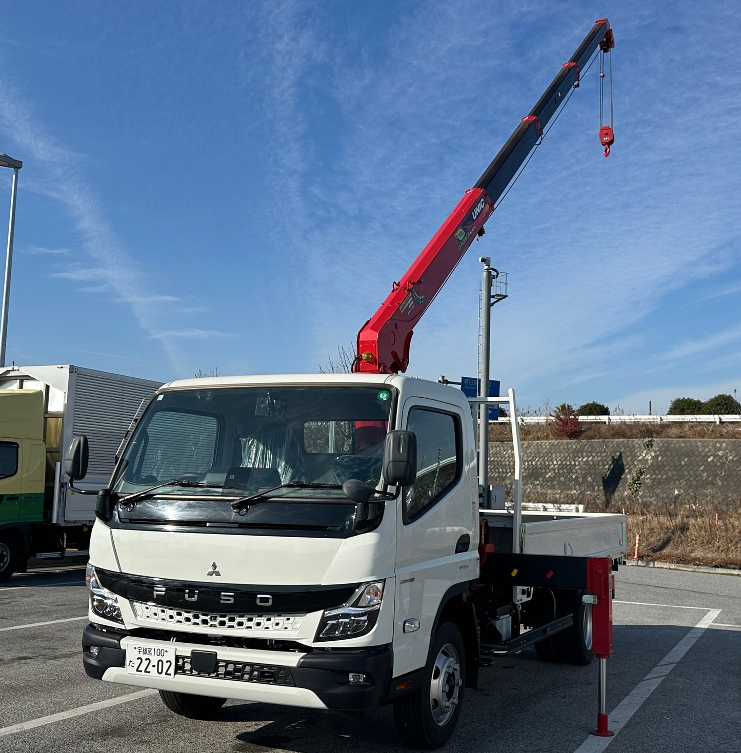 Mitsubishi FUSO Canter 4WD Crane Truck | UNIC Boom Crane | Japan Used Car