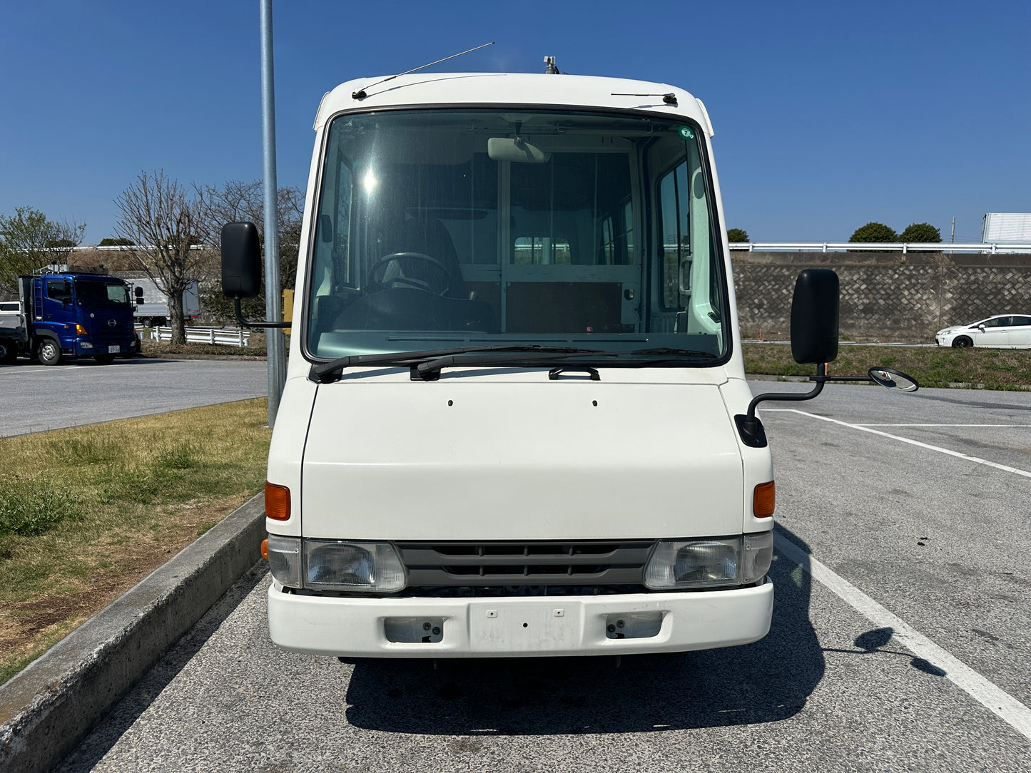 Japanese Box Van | Diesel Delivery Truck | Japan Used Car